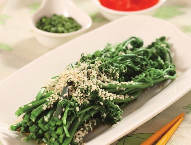 芝麻拌蕨菜怎么做-芝麻拌蕨菜的做法