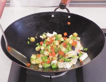 图片[4]-蔬菜咖喱怎么做-蔬菜咖喱的做法