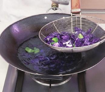 图片[3]-醋熘紫甘蓝怎么做-醋熘紫甘蓝的做法