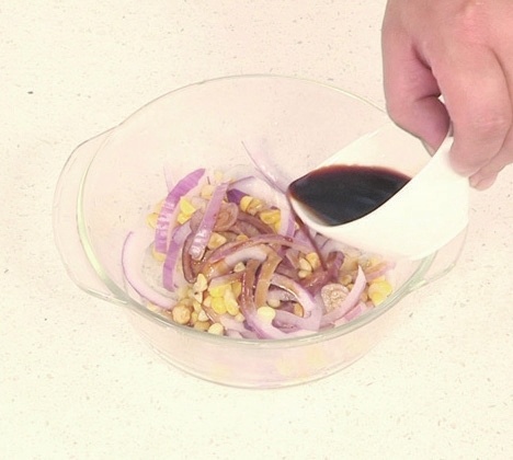 图片[6]-玉米拌洋葱怎么做-玉米拌洋葱的做法
