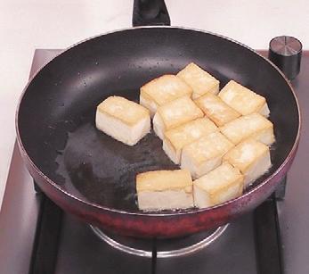 图片[3]-农家葱爆豆腐怎么做-农家葱爆豆腐的做法