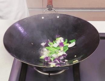图片[4]-蒜香口蘑菠菜卷的做法-蒜香口蘑菠菜卷怎么做