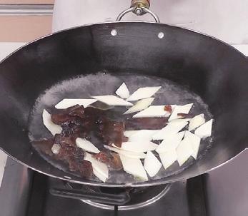 图片[3]-茭白炒荷兰豆怎么做-茭白炒荷兰豆的做法