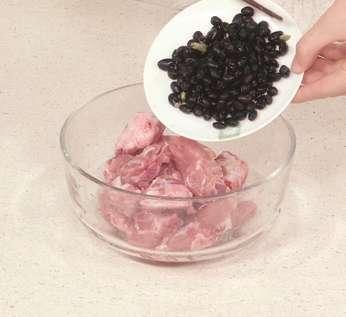 图片[3]-酱香黑豆蒸排骨怎么做-酱香黑豆蒸排骨的做法